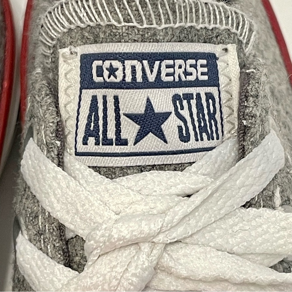 Converse Low Top Sneakers in Gray, White & Red Accent Women’s Size 7 - Picture 11 of 14
